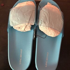 Brand new with tags.wide fit. Very cutesie very demure.